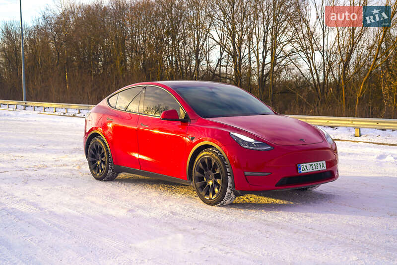 Внедорожник / Кроссовер Tesla Model Y 2022 в Хмельницком