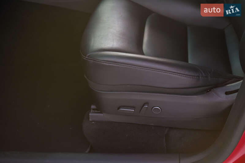 Внедорожник / Кроссовер Tesla Model Y 2022 в Хмельницком