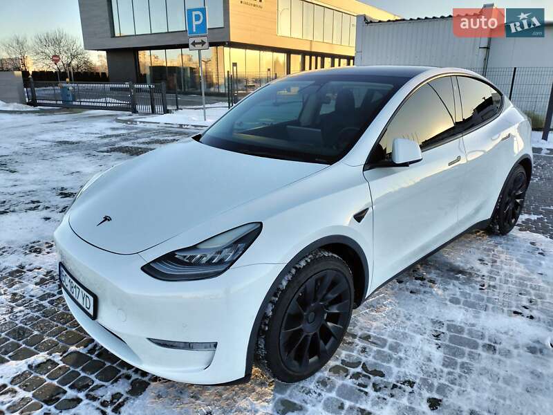Позашляховик / Кросовер Tesla Model Y 2021 в Львові