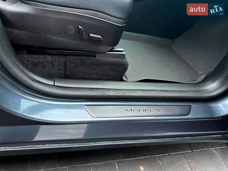 Внедорожник / Кроссовер Tesla Model Y 2022 в Каменском