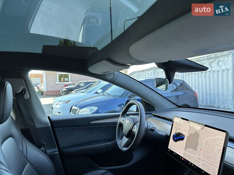 Внедорожник / Кроссовер Tesla Model Y 2023 в Киеве