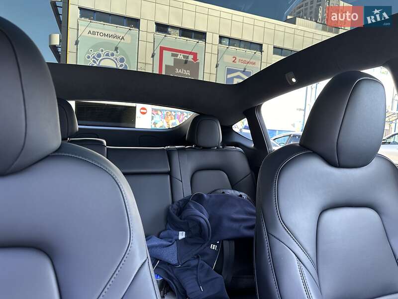 Внедорожник / Кроссовер Tesla Model Y 2023 в Киеве