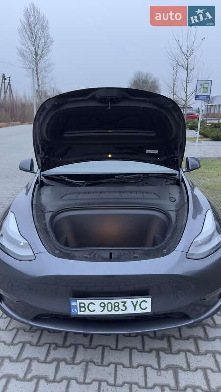 Внедорожник / Кроссовер Tesla Model Y 2023 в Львове