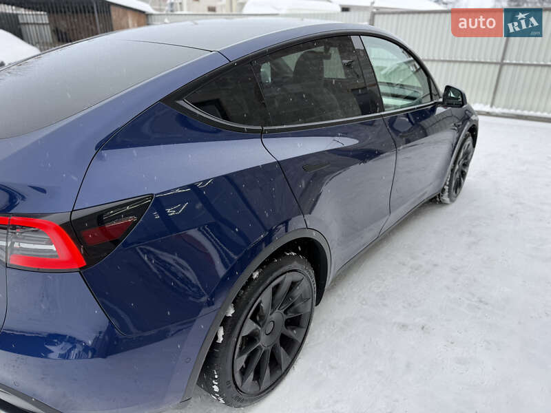 Внедорожник / Кроссовер Tesla Model Y 2021 в Львове