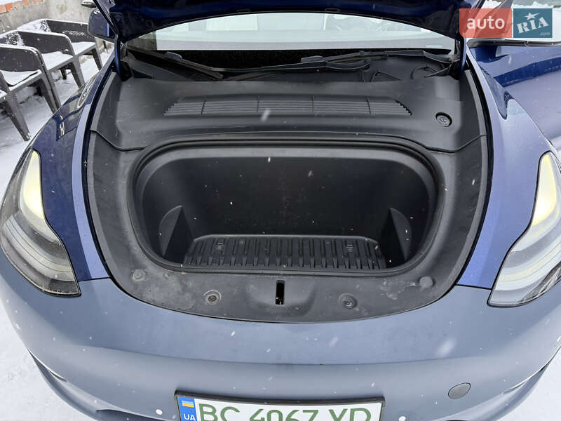 Внедорожник / Кроссовер Tesla Model Y 2021 в Львове