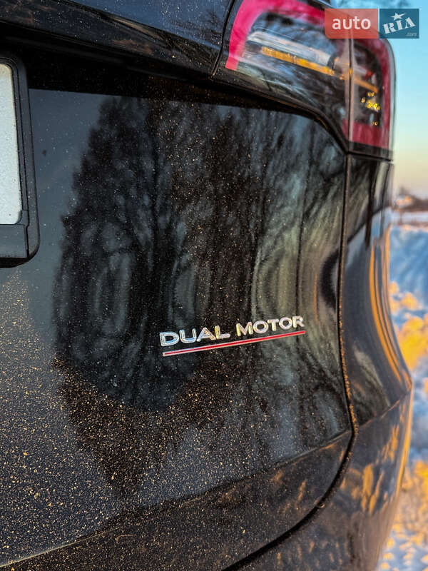 Позашляховик / Кросовер Tesla Model Y 2023 в Києві