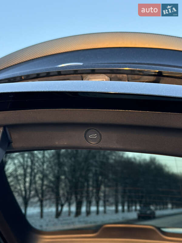 Позашляховик / Кросовер Tesla Model Y 2023 в Києві