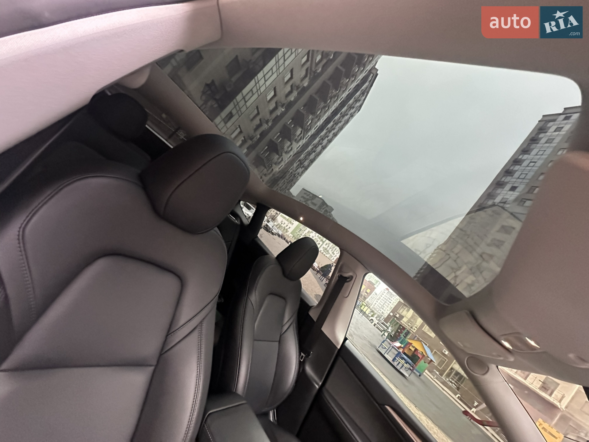 2024 Tesla Model Y - мініатюра 17