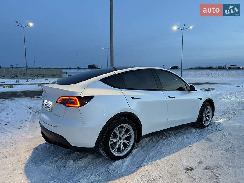 Внедорожник / Кроссовер Tesla Model Y 2022 в Львове