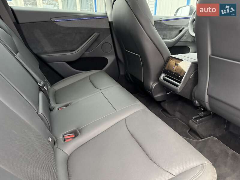 Внедорожник / Кроссовер Tesla Model Y 2025 в Виннице