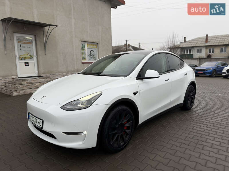 Tesla Model Y 2020