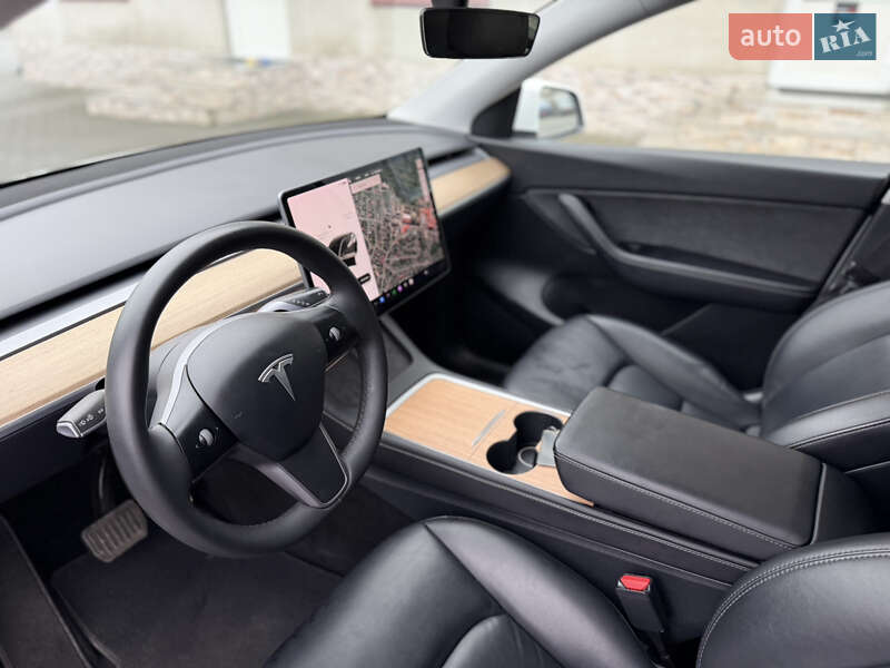 Позашляховик / Кросовер Tesla Model Y 2020 в Луцьку