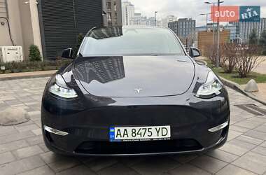 Внедорожник / Кроссовер Tesla Model Y 2024 в Киеве