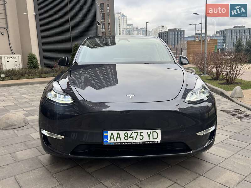 Внедорожник / Кроссовер Tesla Model Y 2024 в Киеве