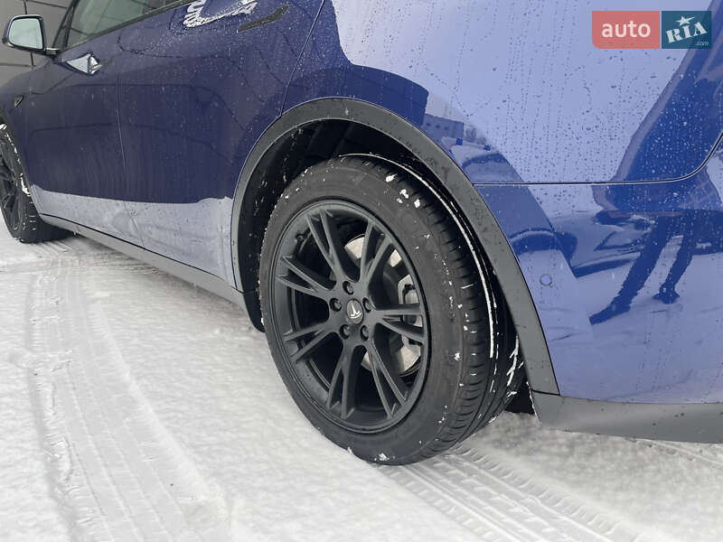 Внедорожник / Кроссовер Tesla Model Y 2020 в Одессе