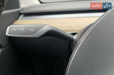 Внедорожник / Кроссовер Tesla Model Y 2020 в Одессе