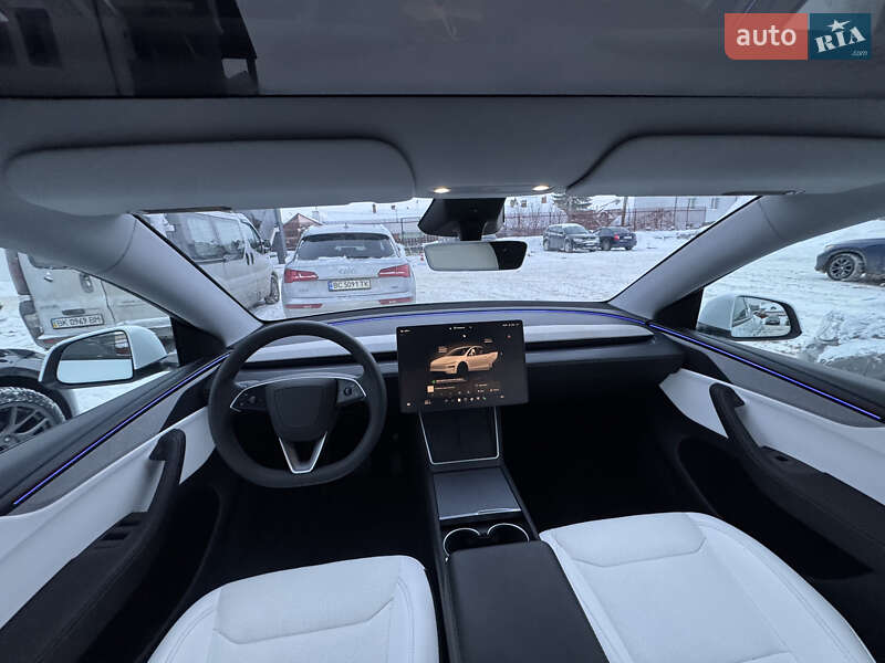 Внедорожник / Кроссовер Tesla Model Y 2025 в Львове