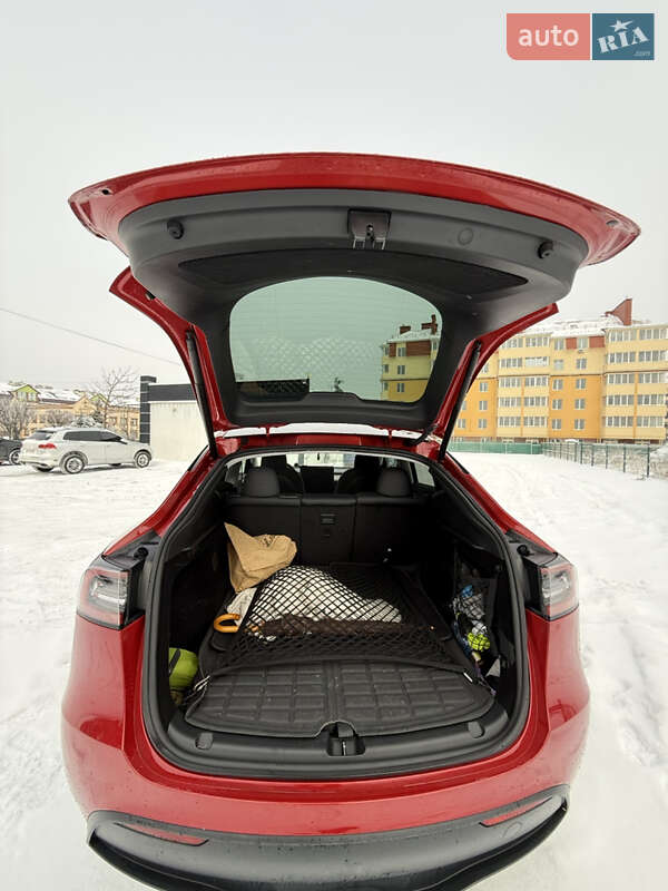 Внедорожник / Кроссовер Tesla Model Y 2023 в Киеве