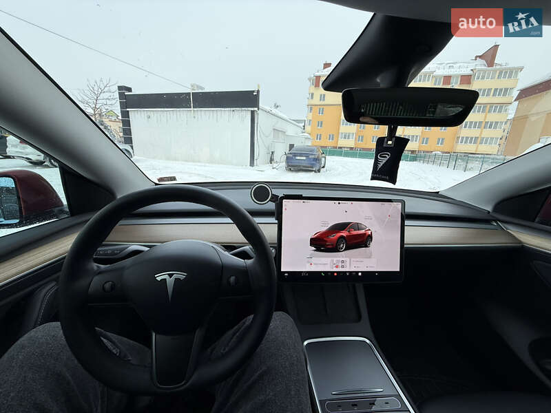 Внедорожник / Кроссовер Tesla Model Y 2023 в Киеве