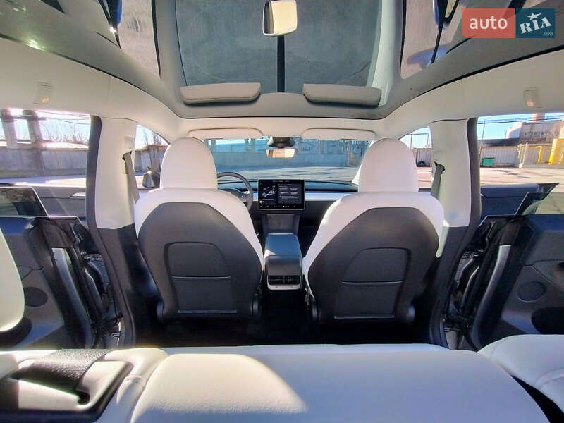 Внедорожник / Кроссовер Tesla Model Y 2024 в Житомире