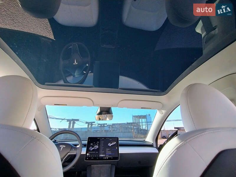 Внедорожник / Кроссовер Tesla Model Y 2024 в Житомире