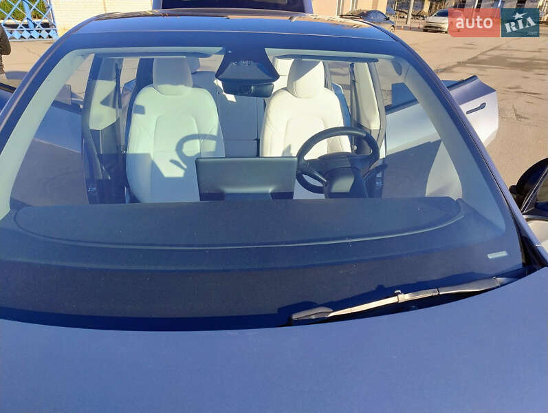 Внедорожник / Кроссовер Tesla Model Y 2024 в Житомире