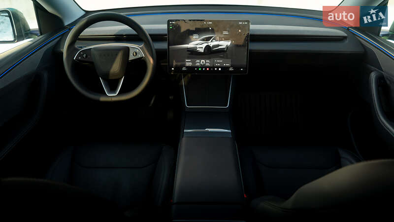 Внедорожник / Кроссовер Tesla Model Y 2025 в Киеве