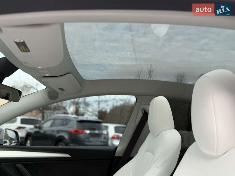 Внедорожник / Кроссовер Tesla Model Y 2024 в Дрогобыче