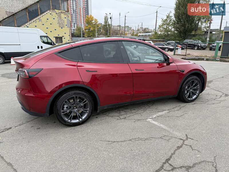 Внедорожник / Кроссовер Tesla Model Y 2024 в Киеве фото 16 Внедорожник / Кроссовер Tesla Model Y 2024 в Киеве