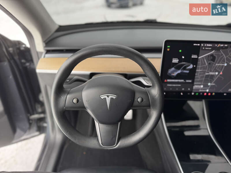 Внедорожник / Кроссовер Tesla Model Y 2020 в Луцке
