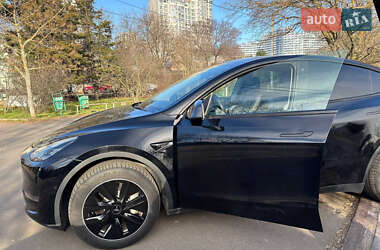 Внедорожник / Кроссовер Tesla Model Y 2022 в Киеве