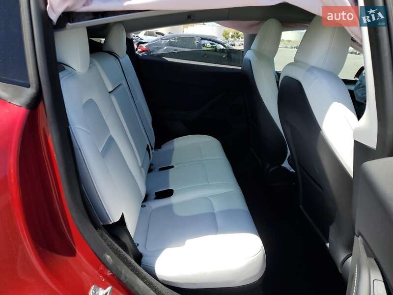 Внедорожник / Кроссовер Tesla Model Y 2023 в Львове