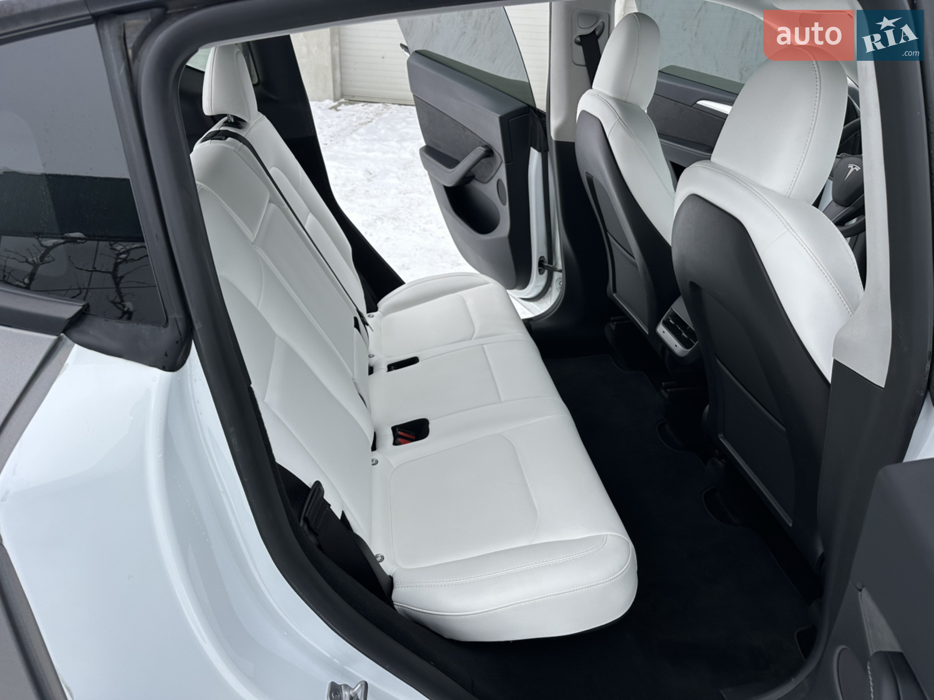 2023 Tesla Model Y - мініатюра 26