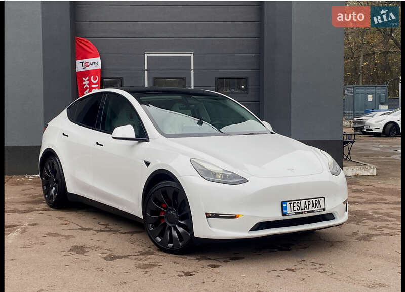 Tesla Model Y 2021