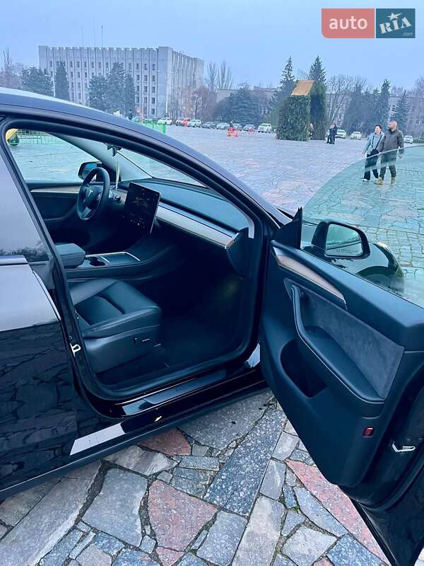 Внедорожник / Кроссовер Tesla Model Y 2023 в Кременчуге фото 22 Внедорожник / Кроссовер Tesla Model Y 2023 в Кременчуге