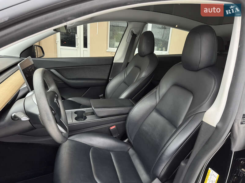 Внедорожник / Кроссовер Tesla Model Y 2022 в Луцке