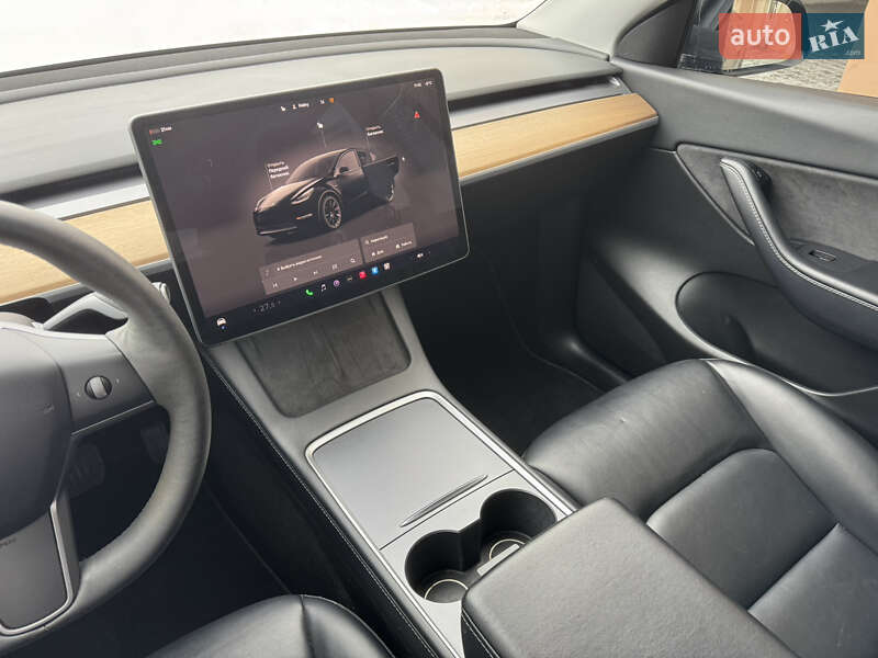 Внедорожник / Кроссовер Tesla Model Y 2022 в Луцке