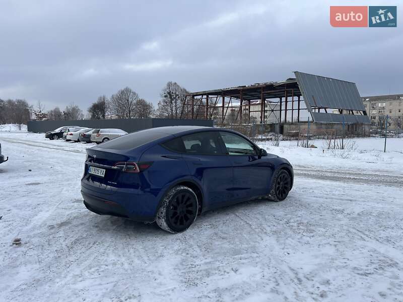 Внедорожник / Кроссовер Tesla Model Y 2025 в Богуславе