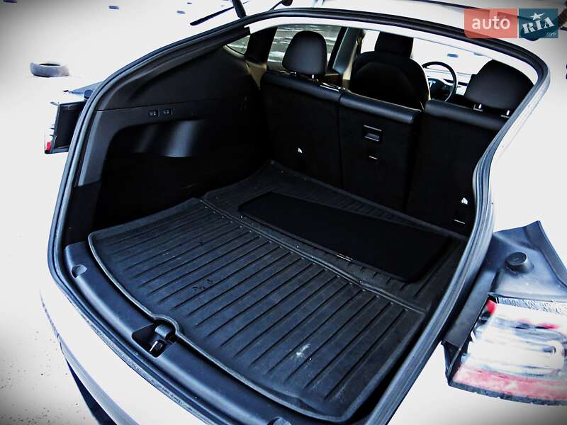 Внедорожник / Кроссовер Tesla Model Y 2021 в Черкассах