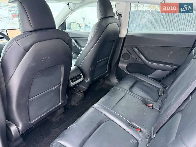 Внедорожник / Кроссовер Tesla Model Y 2021 в Луцке