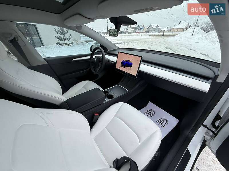 Внедорожник / Кроссовер Tesla Model Y 2022 в Луцке