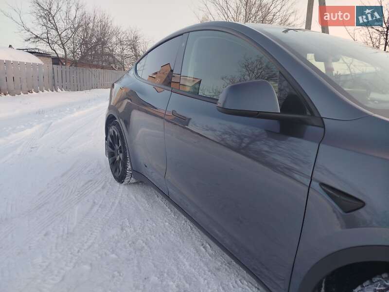 Позашляховик / Кросовер Tesla Model Y 2022 в Харкові фото 24 Позашляховик / Кросовер Tesla Model Y 2022 в Харкові