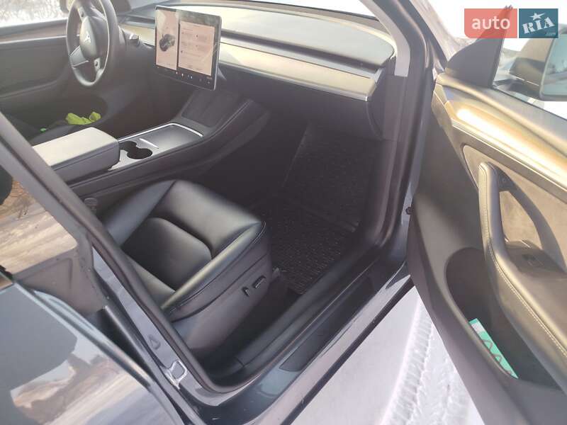 Позашляховик / Кросовер Tesla Model Y 2022 в Харкові фото 32 Позашляховик / Кросовер Tesla Model Y 2022 в Харкові