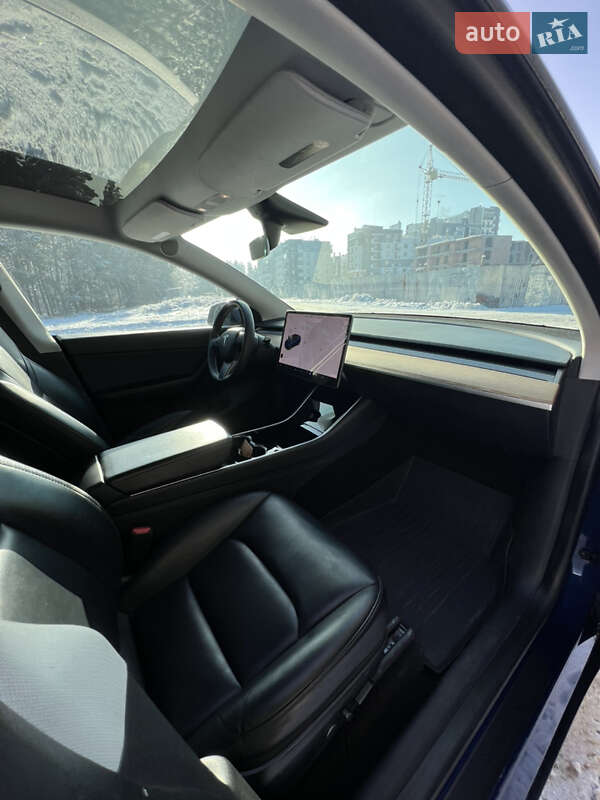 Позашляховик / Кросовер Tesla Model Y 2021 в Обухові