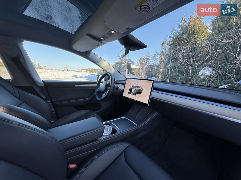 Внедорожник / Кроссовер Tesla Model Y 2023 в Стрые