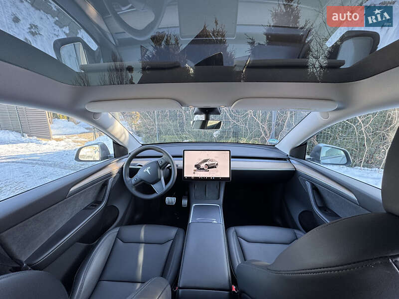 Внедорожник / Кроссовер Tesla Model Y 2023 в Стрые