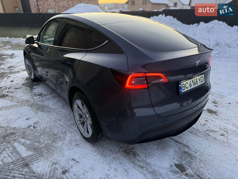 Внедорожник / Кроссовер Tesla Model Y 2022 в Львове