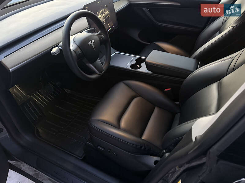 Внедорожник / Кроссовер Tesla Model Y 2022 в Львове