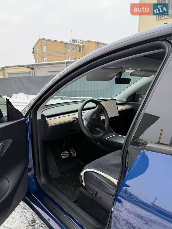 Внедорожник / Кроссовер Tesla Model Y 2021 в Обухове