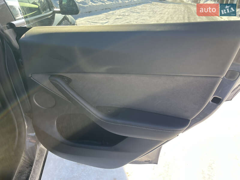 Внедорожник / Кроссовер Tesla Model Y 2023 в Стрые фото 34 Внедорожник / Кроссовер Tesla Model Y 2023 в Стрые